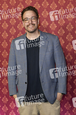 Serienpremiere 'Ghosts' in Köln