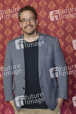 Serienpremiere 'Ghosts' in Köln