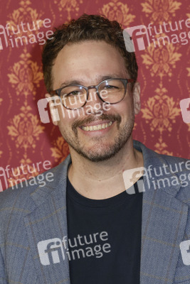 Serienpremiere 'Ghosts' in Köln