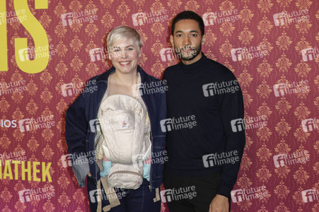 Serienpremiere 'Ghosts' in Köln