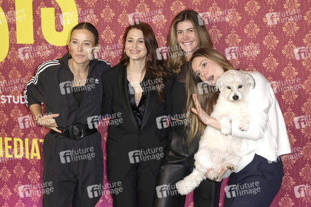 Serienpremiere 'Ghosts' in Köln