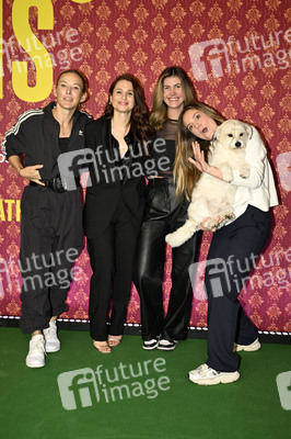 Serienpremiere 'Ghosts' in Köln