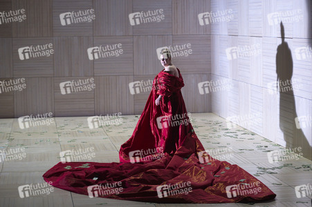 Theaterpremiere 'Die heilige Johanna der Schlachthöfe' in Berlin