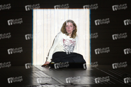 Theaterpremiere 'Die heilige Johanna der Schlachthöfe' in Berlin