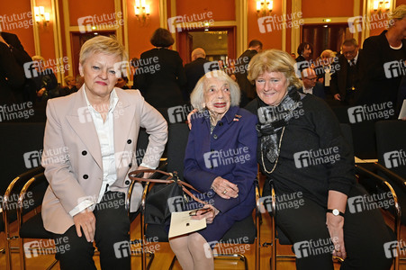 Verleihung der Ehrenbürgerwürde an Friede Springer in Berlin