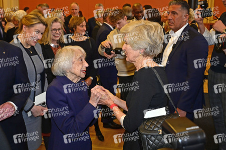 Verleihung der Ehrenbürgerwürde an Friede Springer in Berlin