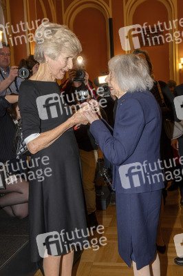 Verleihung der Ehrenbürgerwürde an Friede Springer in Berlin