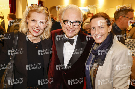 Theaterpremiere 'Oma Trick' in Berlin