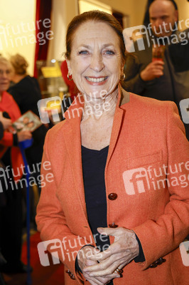 Theaterpremiere 'Oma Trick' in Berlin