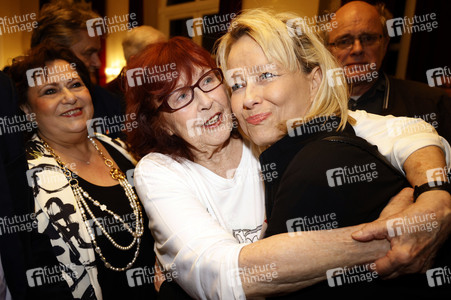 Theaterpremiere 'Oma Trick' in Berlin