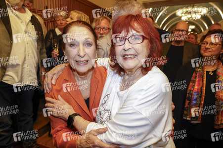 Theaterpremiere 'Oma Trick' in Berlin