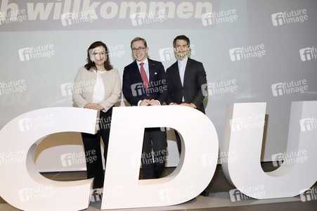 Veranstaltung 'Deutschland nach der Wahl - Hamburg vor der Wahl' in Hamburg