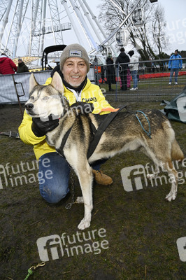 Kennenlernen der Hunde bei den Baltic Lights 2025 auf Usedom