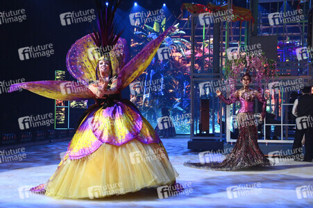 Eisrevue-Premiere 'Holiday on Ice - Horizons' in Berlin