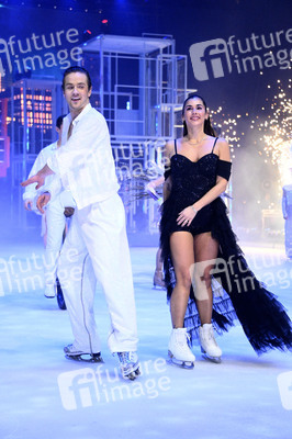 Eisrevue-Premiere 'Holiday on Ice - Horizons' in Berlin