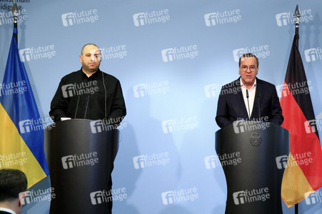 Empfang des ukrainischen Verteidigungsministers in Berlin