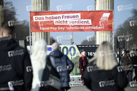 Equal Pay Day Aktion des DGB in Berlin