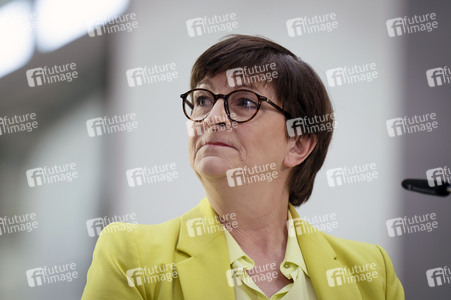 Pressekonferenz nach den Sondierungsgesprächen von Union und SPD in Berlin