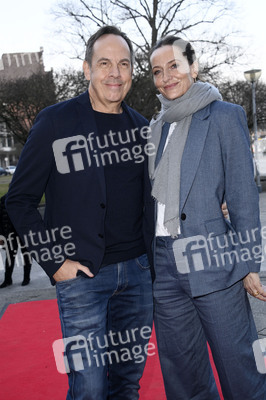 Theaterpremiere 'Sherlock Holmes: Der Fall Moriarty' in Berlin