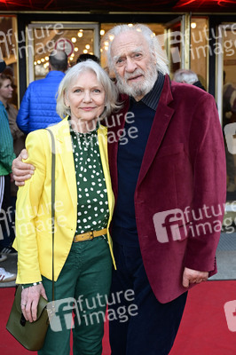 Theaterpremiere 'Sherlock Holmes: Der Fall Moriarty' in Berlin