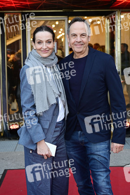 Theaterpremiere 'Sherlock Holmes: Der Fall Moriarty' in Berlin