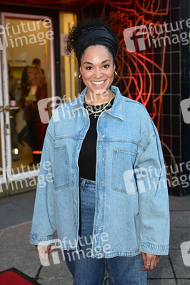 Theaterpremiere 'Sherlock Holmes: Der Fall Moriarty' in Berlin