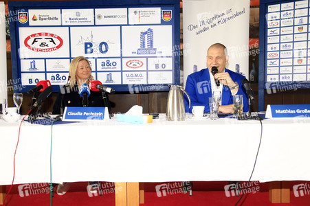 Pressekonferenz mit Claudia Pechstein in Berlin