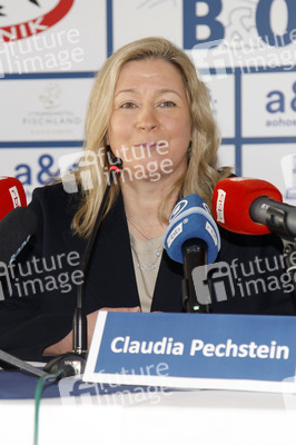 Pressekonferenz mit Claudia Pechstein in Berlin