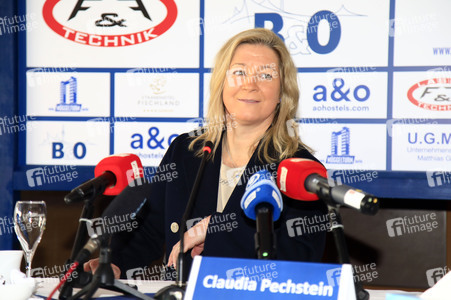 Pressekonferenz mit Claudia Pechstein in Berlin