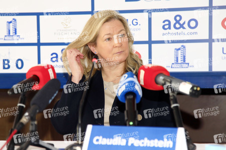 Pressekonferenz mit Claudia Pechstein in Berlin