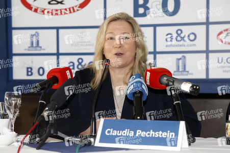 Pressekonferenz mit Claudia Pechstein in Berlin