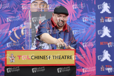 Handprint Ceremony mit Gabriel Iglesias in Los Angeles