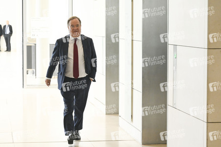 213. Sitzung des Deutschen Bundestages in Berlin