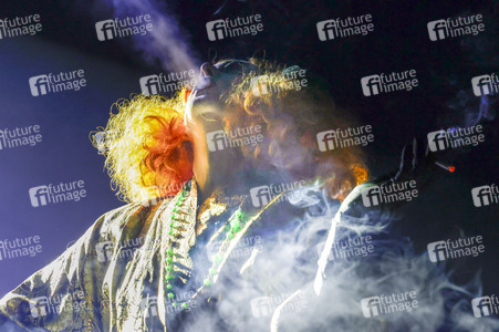 Musikalische Lesung mit Ulrich Noethen und dem Moka Efti Orchest