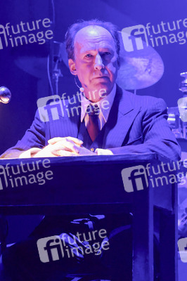 Musikalische Lesung mit Ulrich Noethen und dem Moka Efti Orchestra in Köln