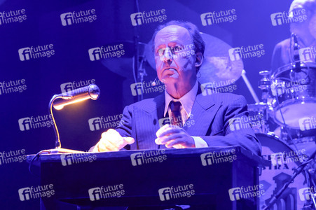 Musikalische Lesung mit Ulrich Noethen und dem Moka Efti Orchestra in Köln