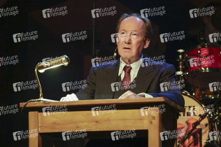 Musikalische Lesung mit Ulrich Noethen und dem Moka Efti Orchestra in Köln