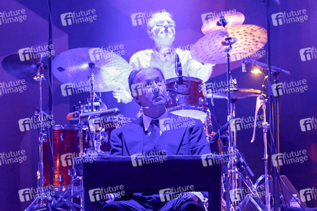 Musikalische Lesung mit Ulrich Noethen und dem Moka Efti Orchestra in Köln