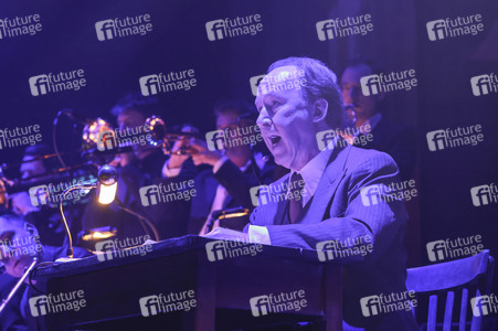 Musikalische Lesung mit Ulrich Noethen und dem Moka Efti Orchestra in Köln