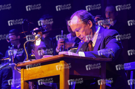 Musikalische Lesung mit Ulrich Noethen und dem Moka Efti Orchestra in Köln