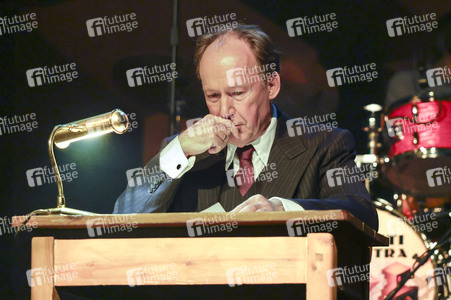 Musikalische Lesung mit Ulrich Noethen und dem Moka Efti Orchestra in Köln