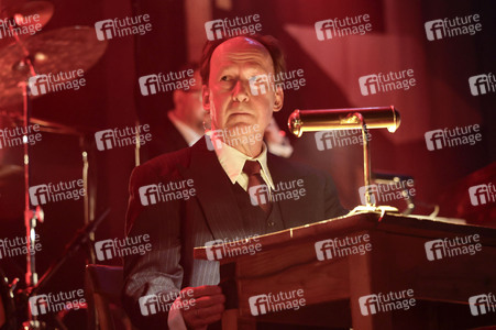 Musikalische Lesung mit Ulrich Noethen und dem Moka Efti Orchestra in Köln