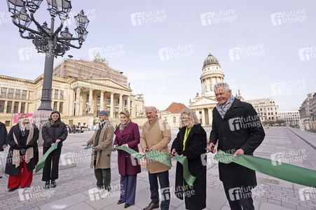 Wiedereröffnung vom Gendarmenmarkt in Berlin