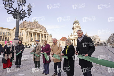 Wiedereröffnung vom Gendarmenmarkt in Berlin