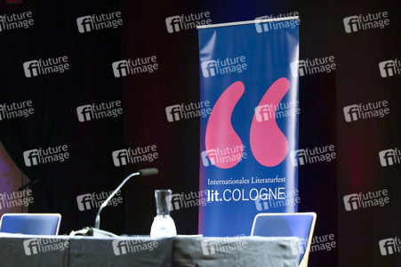 Colum McCann und Jan-Gregor Kremp auf der lit.Cologne 2025 in Köln