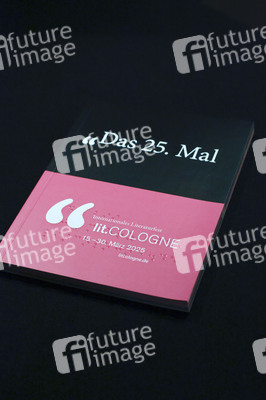 Colum McCann und Jan-Gregor Kremp auf der lit.Cologne 2025 in Köln