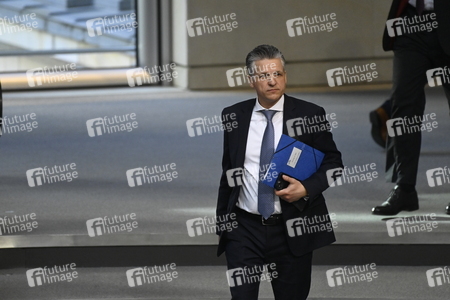 214. Sitzung des Deutschen Bundestages in Berlin