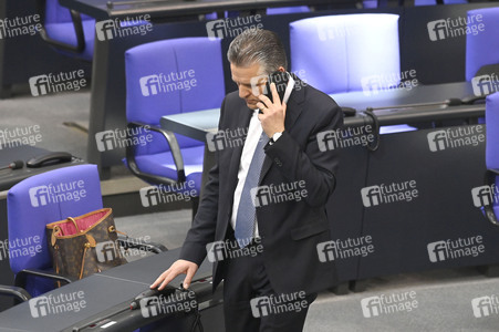 214. Sitzung des Deutschen Bundestages in Berlin