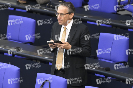 214. Sitzung des Deutschen Bundestages in Berlin