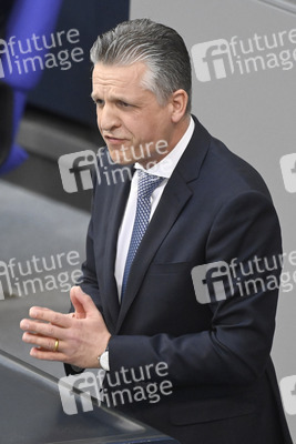 214. Sitzung des Deutschen Bundestages in Berlin